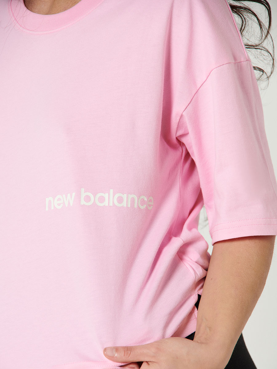 New Balance - Camiseta Essentials Graphic Tee