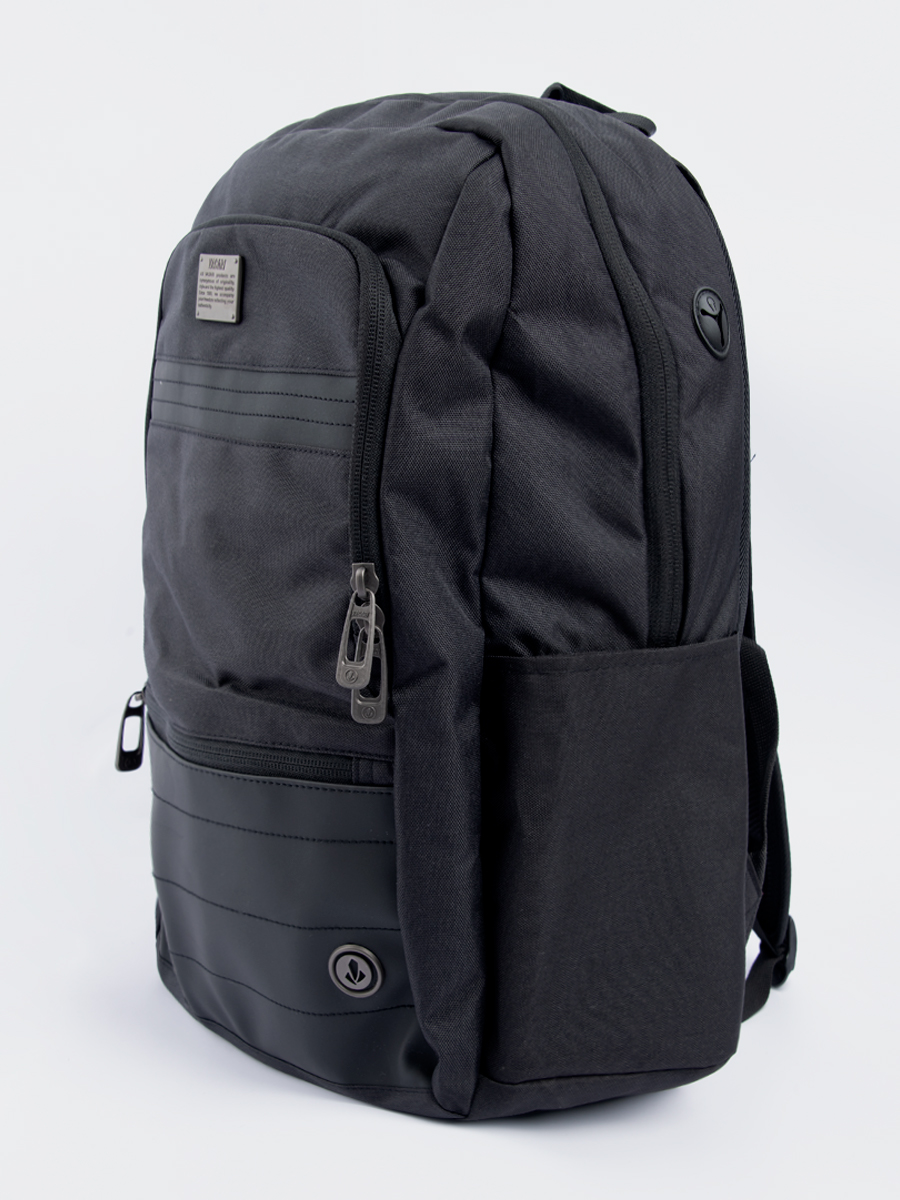 Vasari - Mochila Porta Laptop Dark Sentinel