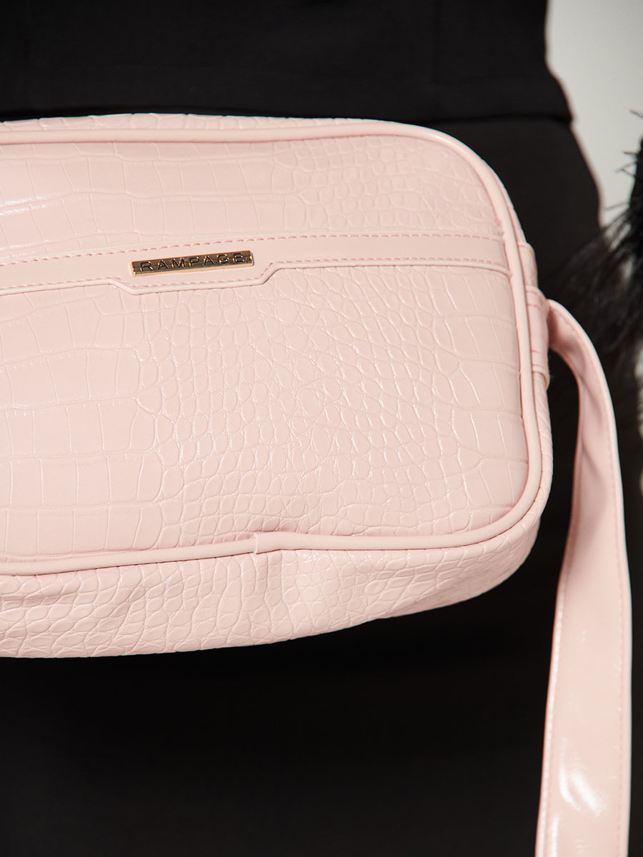 Cartera ovalada