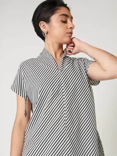 Blusa a líneas - Nickimarcs